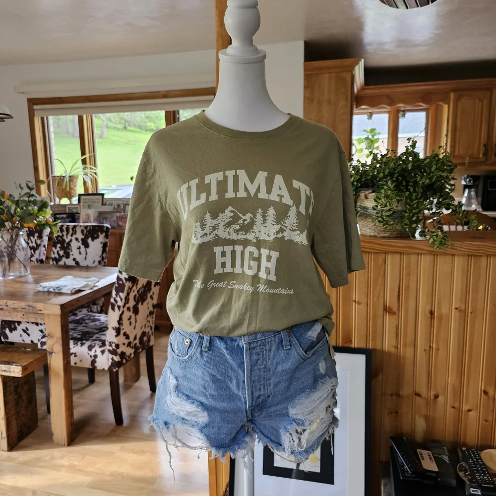 Levi's Ultimate High Relaxed Fit Tee Size XS